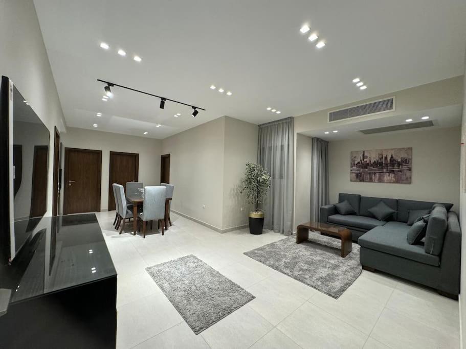 Hotel apartamentowy Elegance Tower *