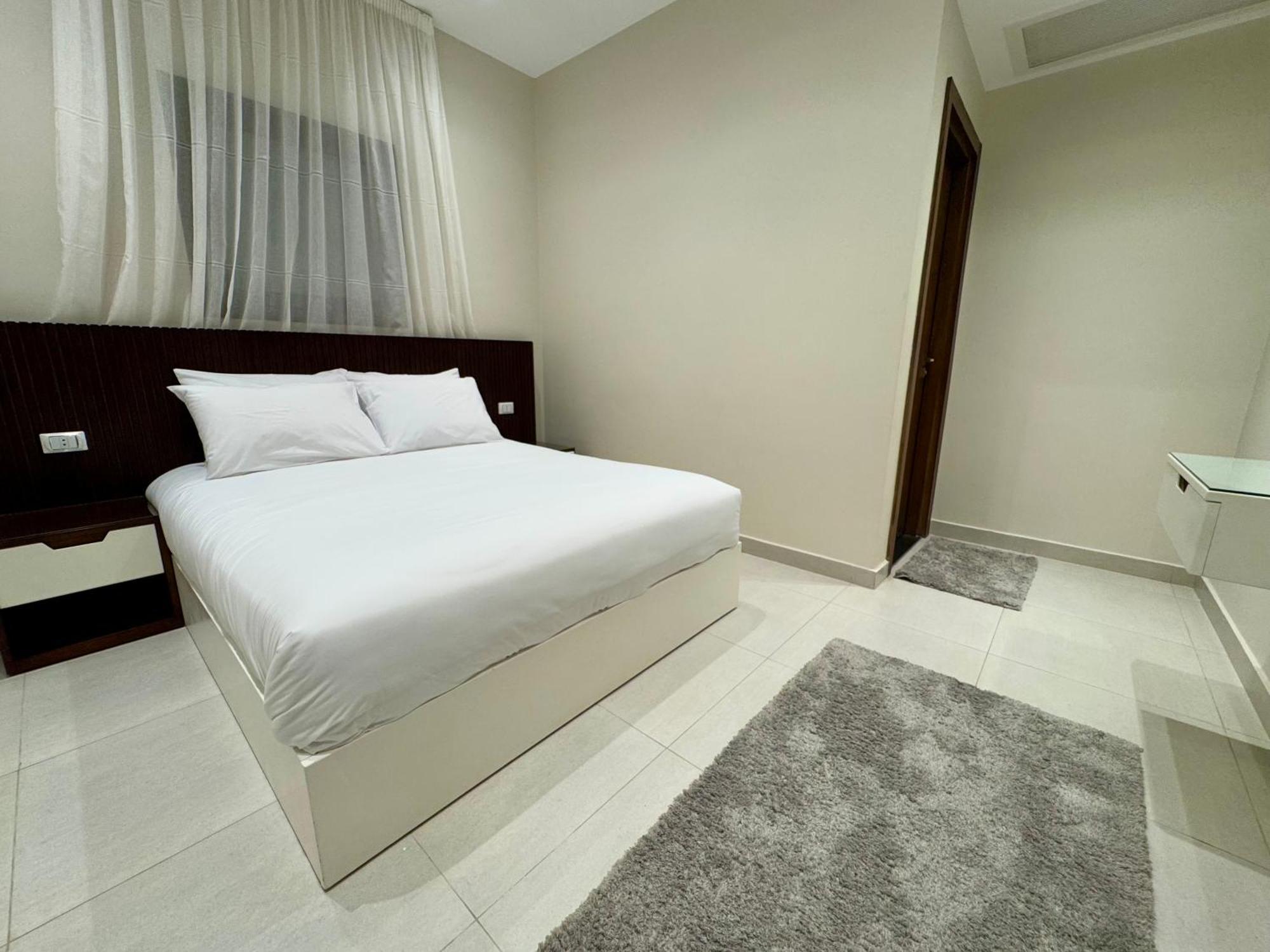 Апарт-отель Elegance Tower